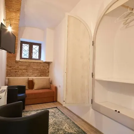 Vintage Apartament ,, Nicolux,, Centrul Vechi-